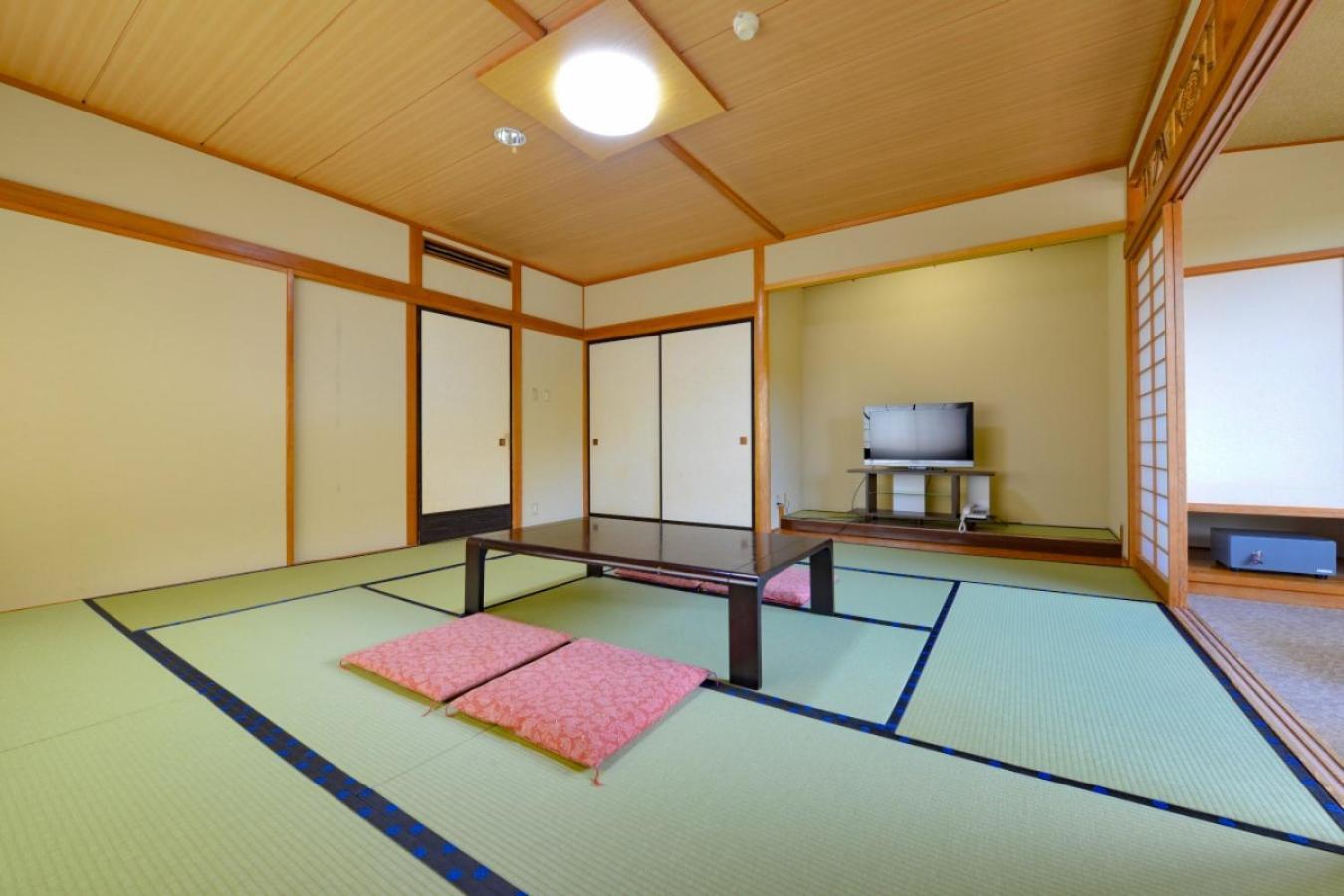 فندق Ooedo Onsen Monogatari Shinshu Kakeyu يويدا الغرفة الصورة